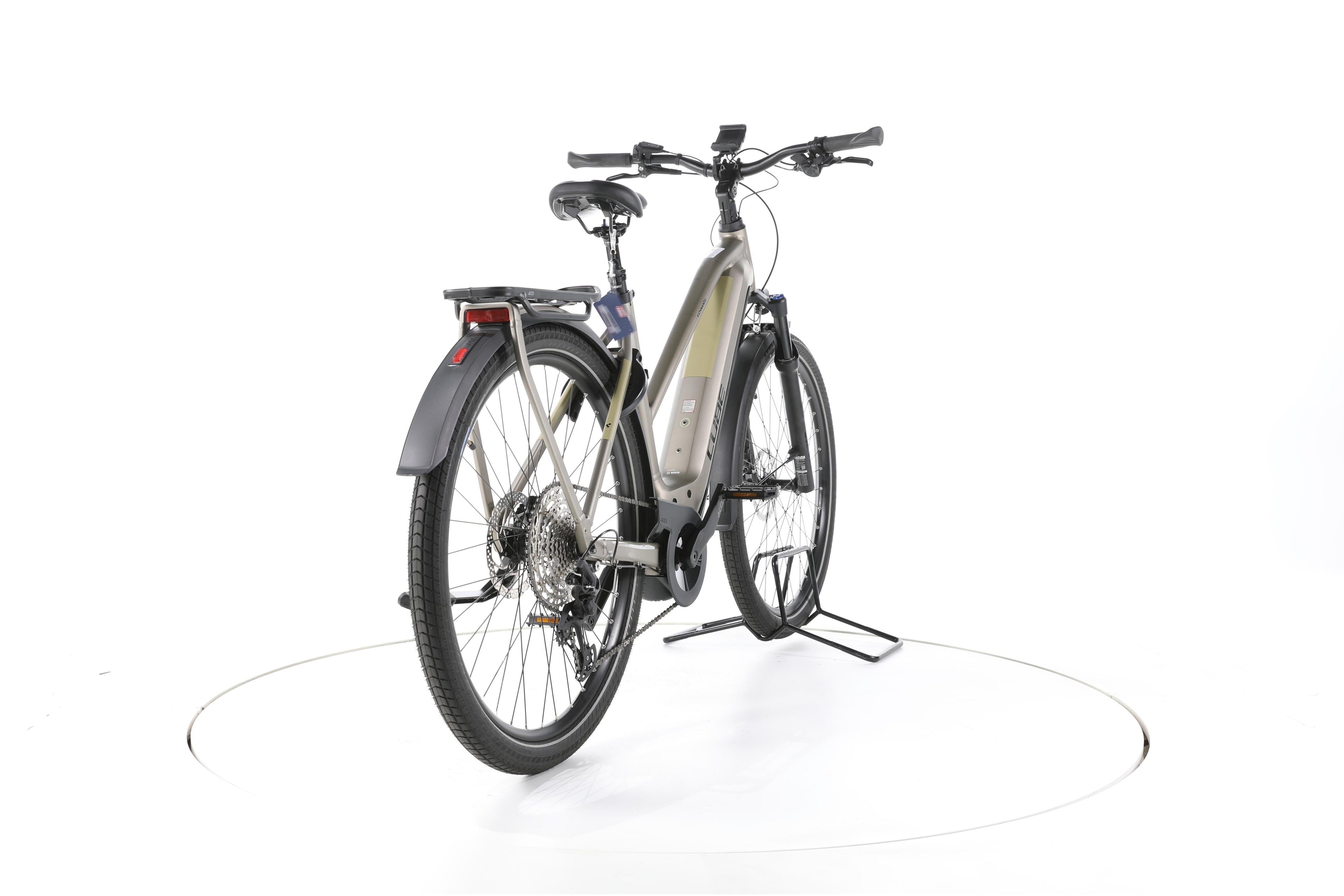 Cube Kathmandu Hybrid Pro Trekking E-Bike 2023 - Image 11