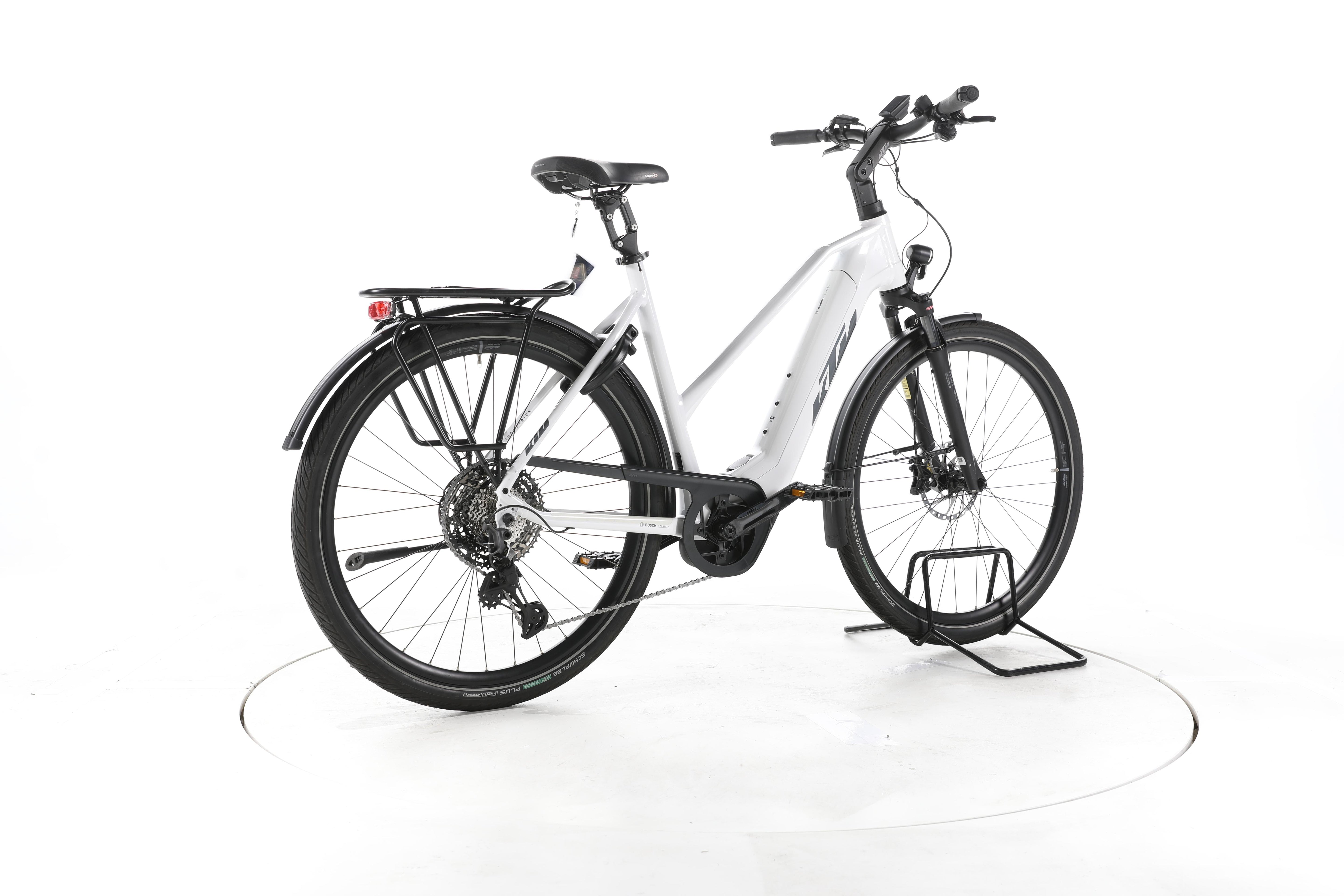 KTM Macina Style 720 Trekking E-Bike - Image 12