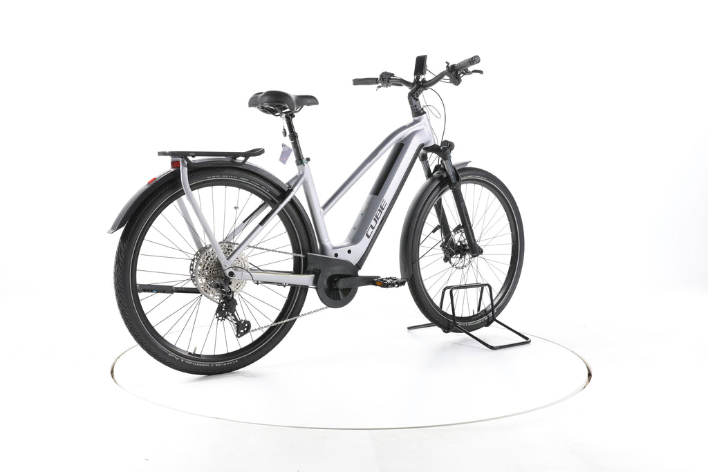 Cube Kathmandu Hybrid SLX Trekking E-Bike 2024 - Image 12
