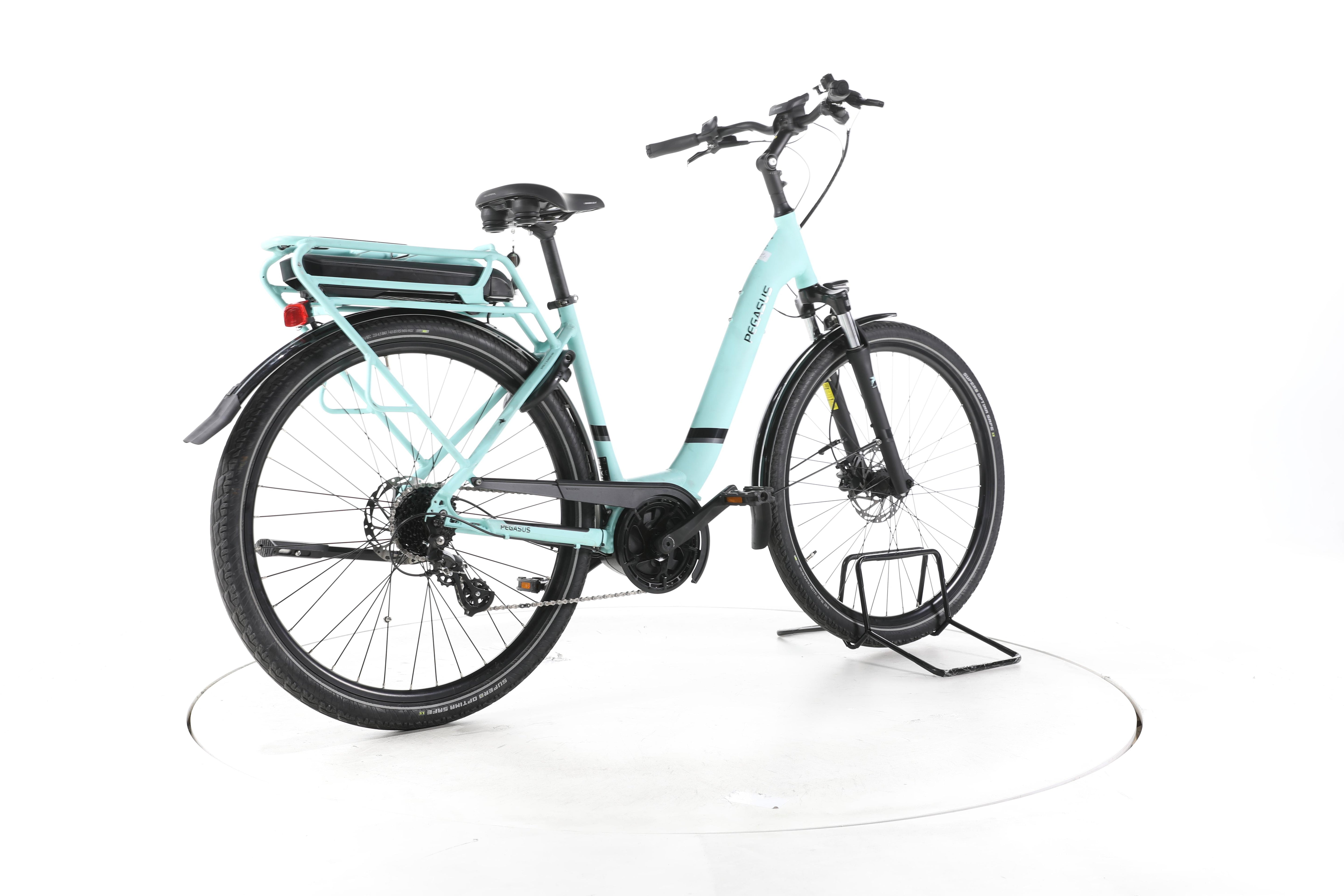 Pegasus Solero E8 Plus Trekking E-Bike Tiefeinsteiger - Image 12