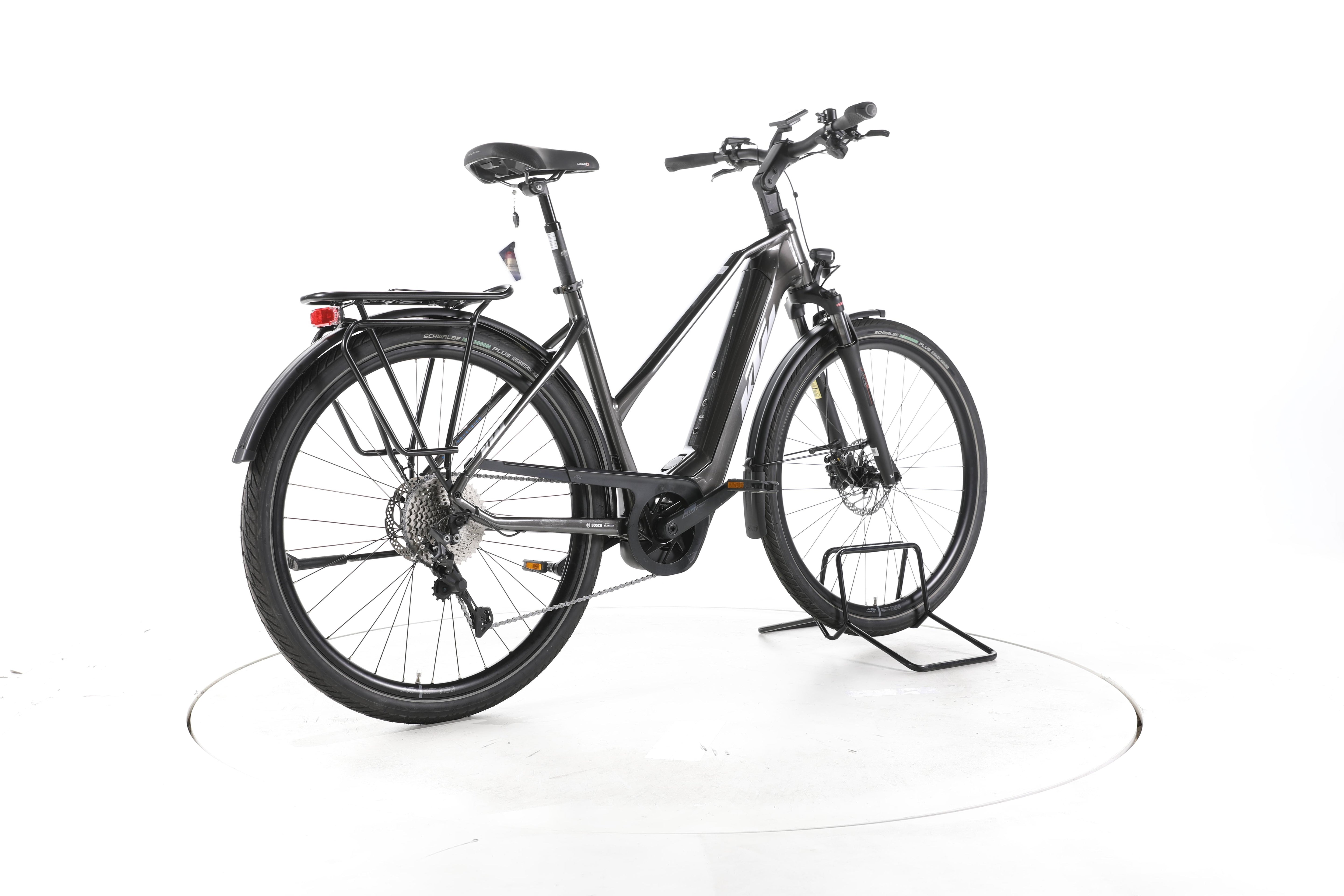 KTM Macina Style 740 Trekking E-Bike - Image 12