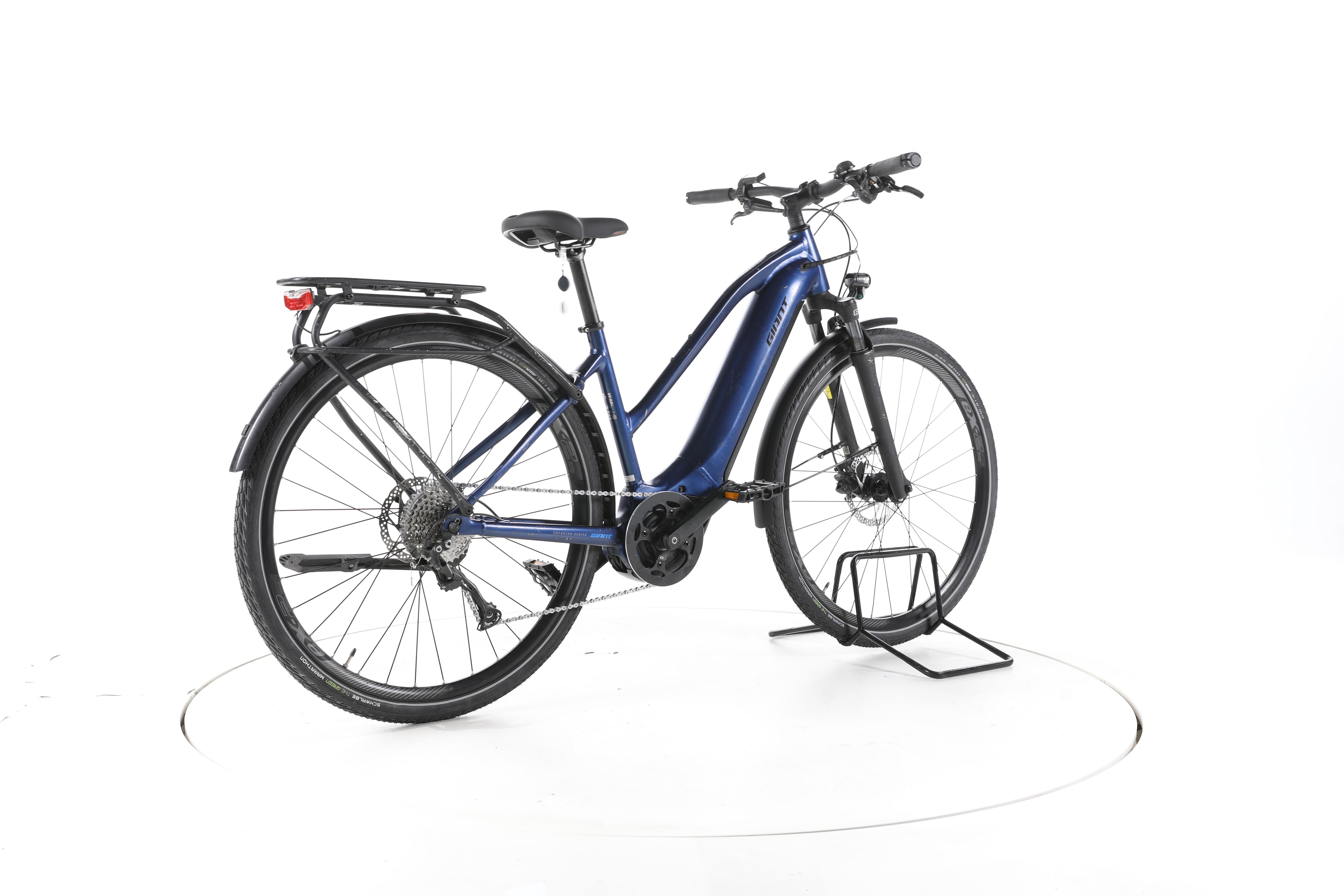 Giant Explore E+ 2 Trekking E-Bike - Image 12