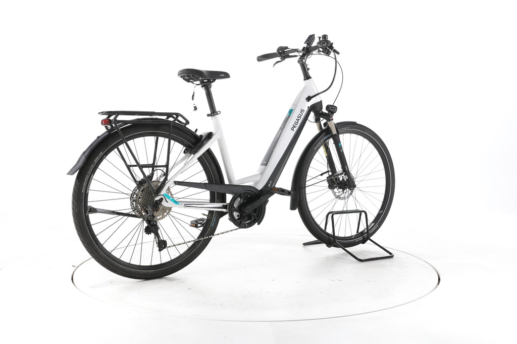 Pegasus Premio EVO Lite Trekking E-Bike Tiefeinsteiger - Image 12