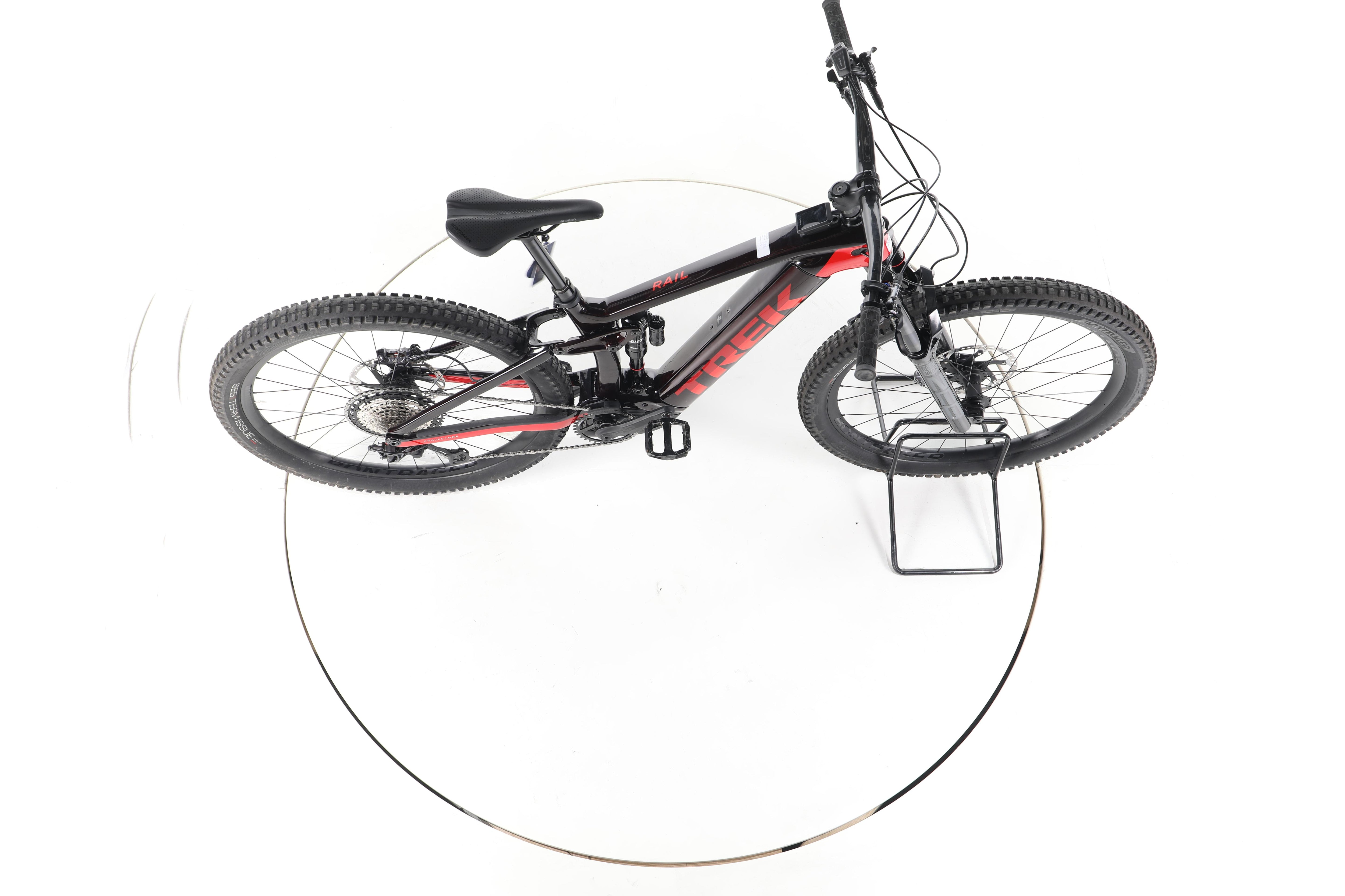 Trek Rail 9.8 XT Fully E-Bike Carbon - Image 13