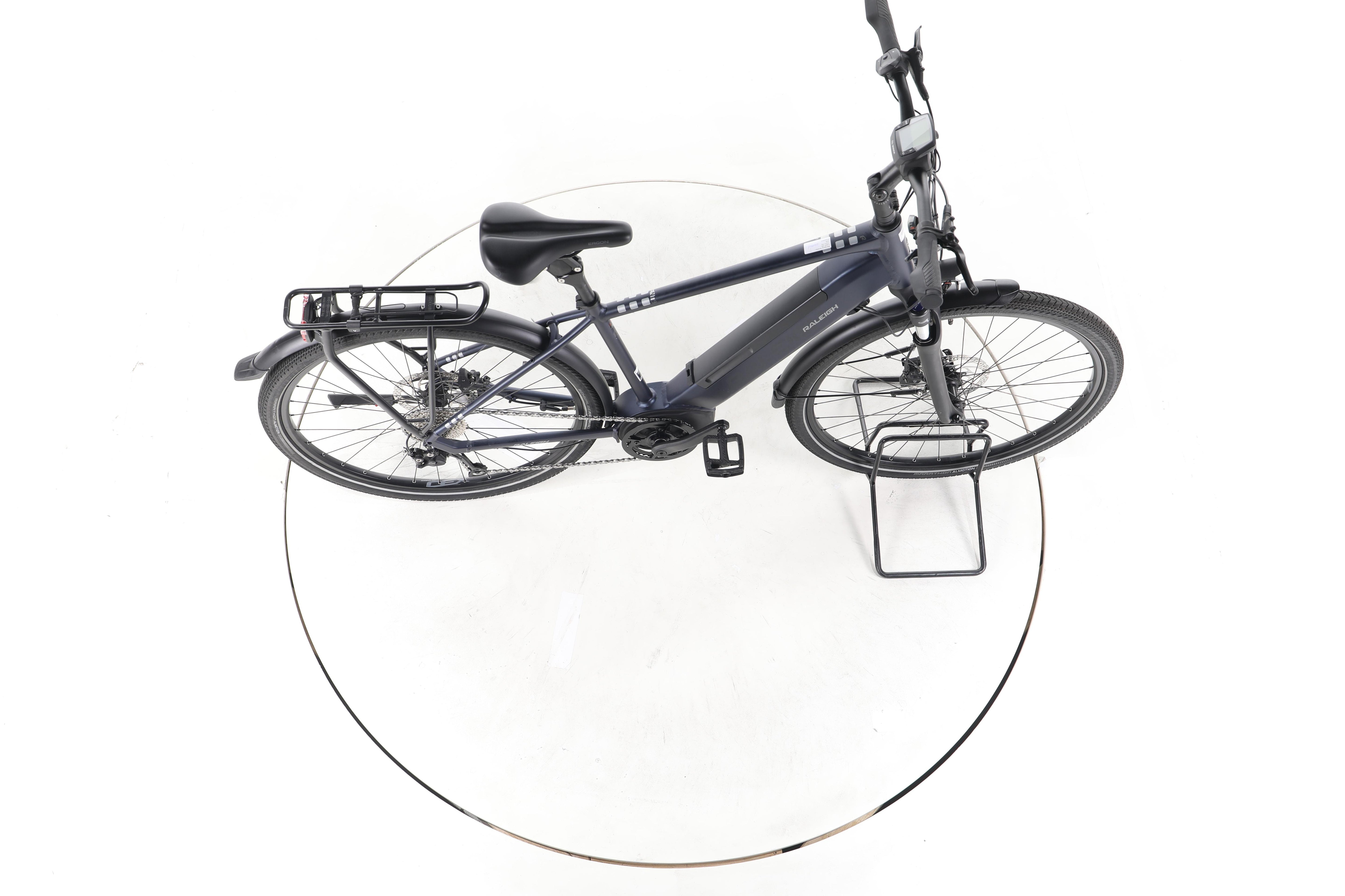 Raleigh Kent 9 Trekking E-Bike - Image 13