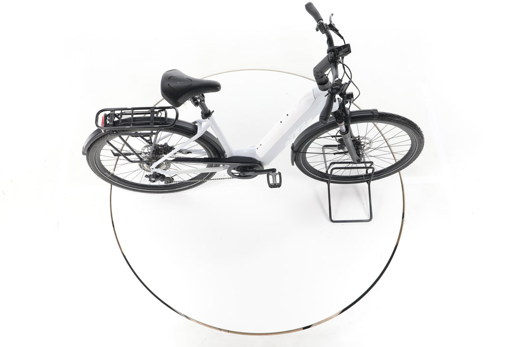 KTM Macina Style Pro Trekking E-Bike Tiefeinsteiger - Image 13
