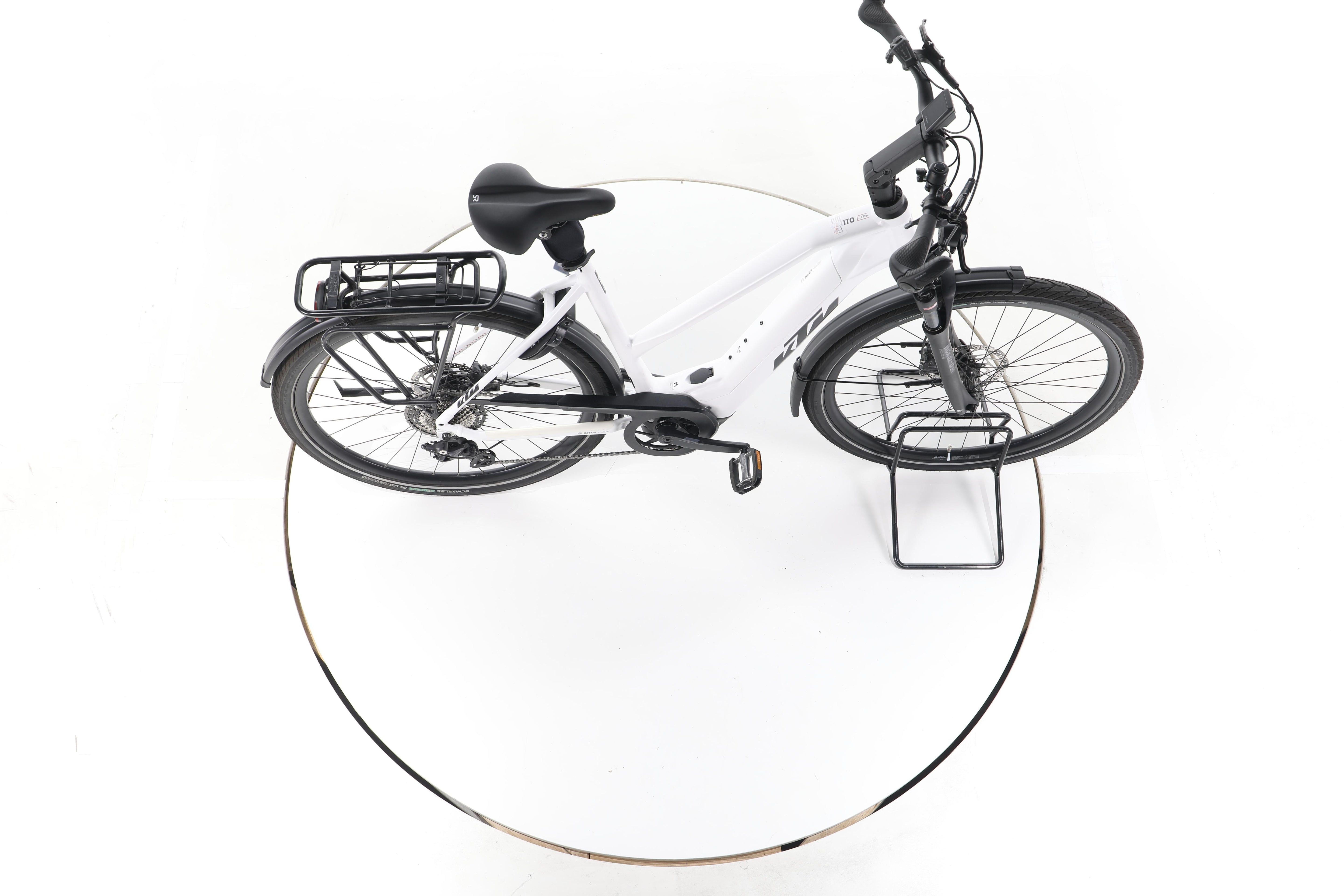 KTM Cento 10 Plus Trekking E-Bike 2024 - Image 13