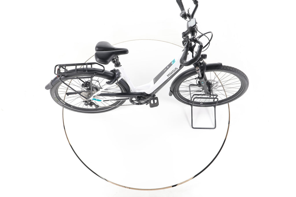 Pegasus Premio Evo 10 Lite Comfort Trekking E-Bike Tiefeinsteiger - Image 13