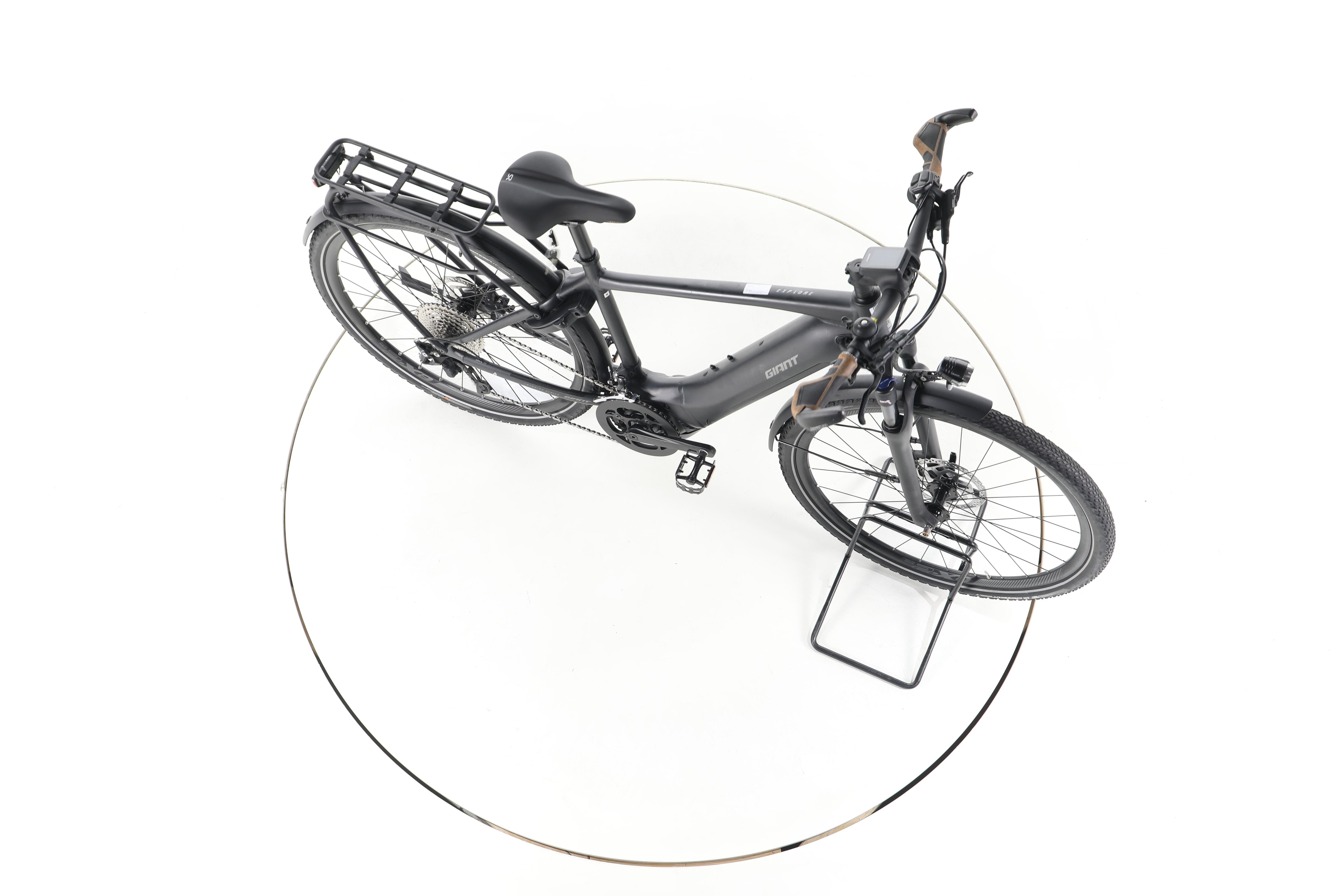 Giant Explore E+ 1 Trekking E-Bike - Image 14