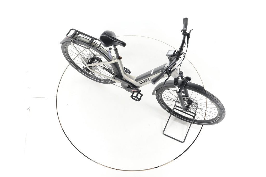 Cube Touring Hybrid Pro Trekking E-Bike Tiefeinsteiger 2024 - Image 14