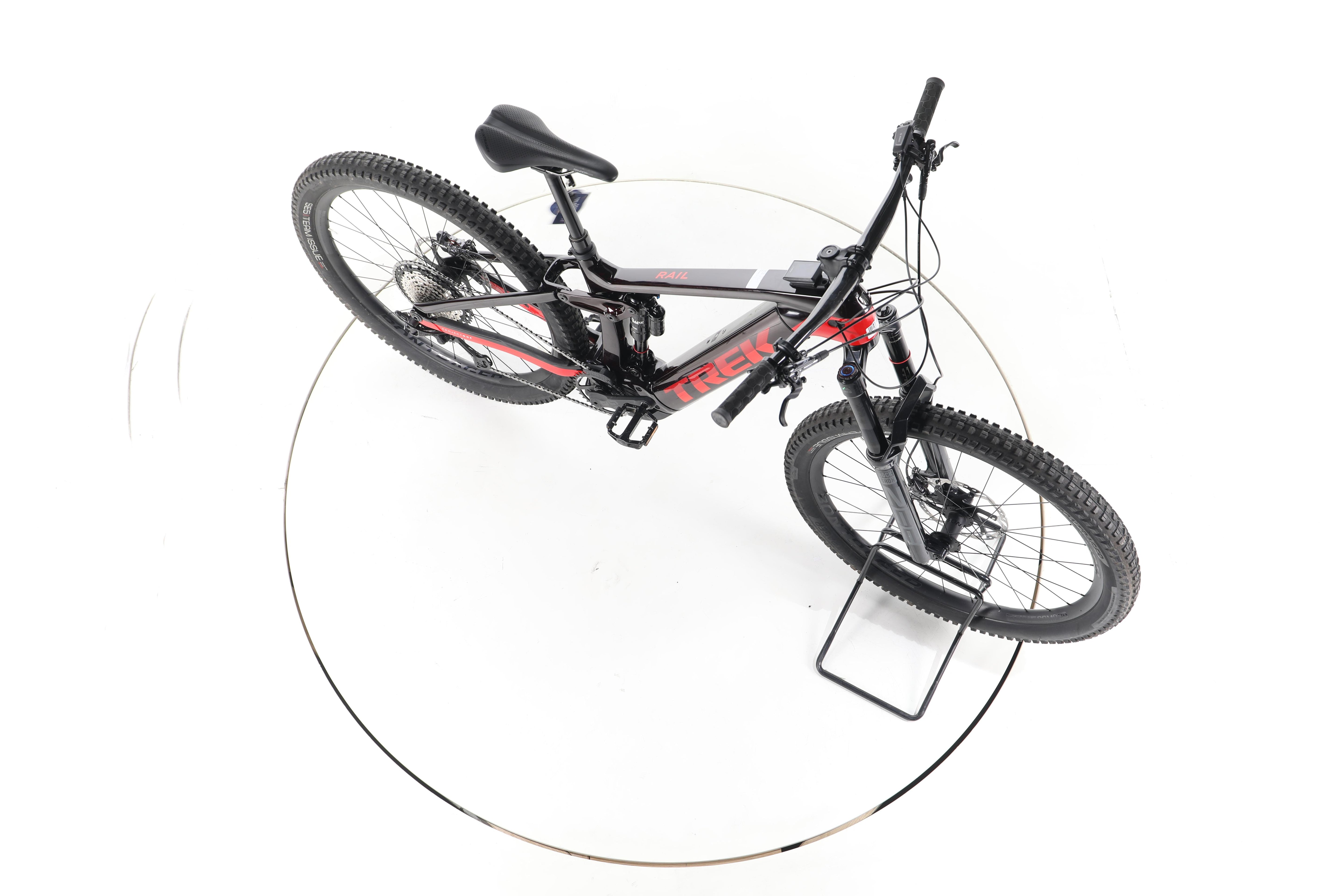 Trek Rail 9.8 XT Fully E-Bike Carbon - Image 14