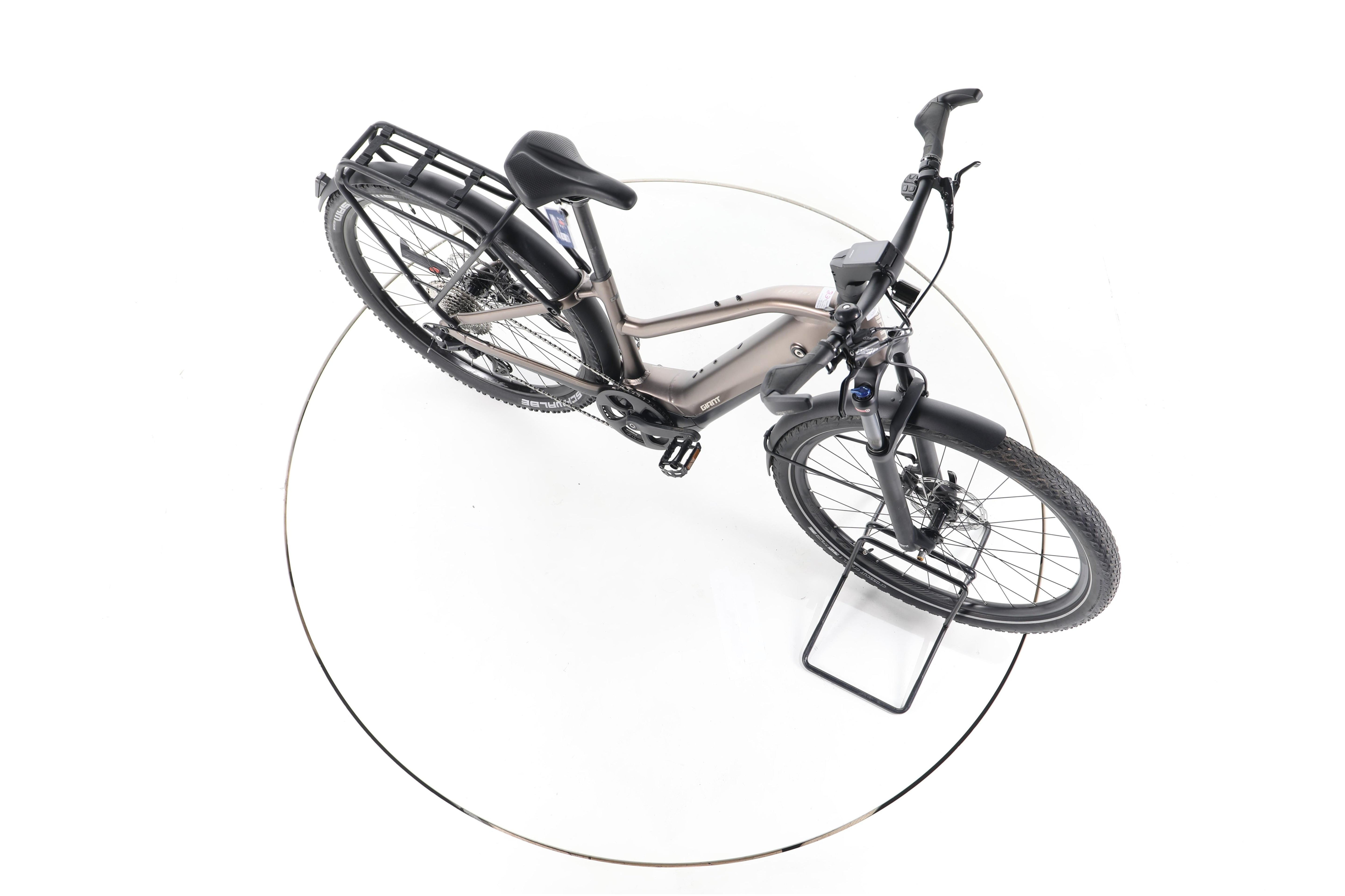 Giant Explore E+ Pro 1 Trekking E-Bike - Image 14