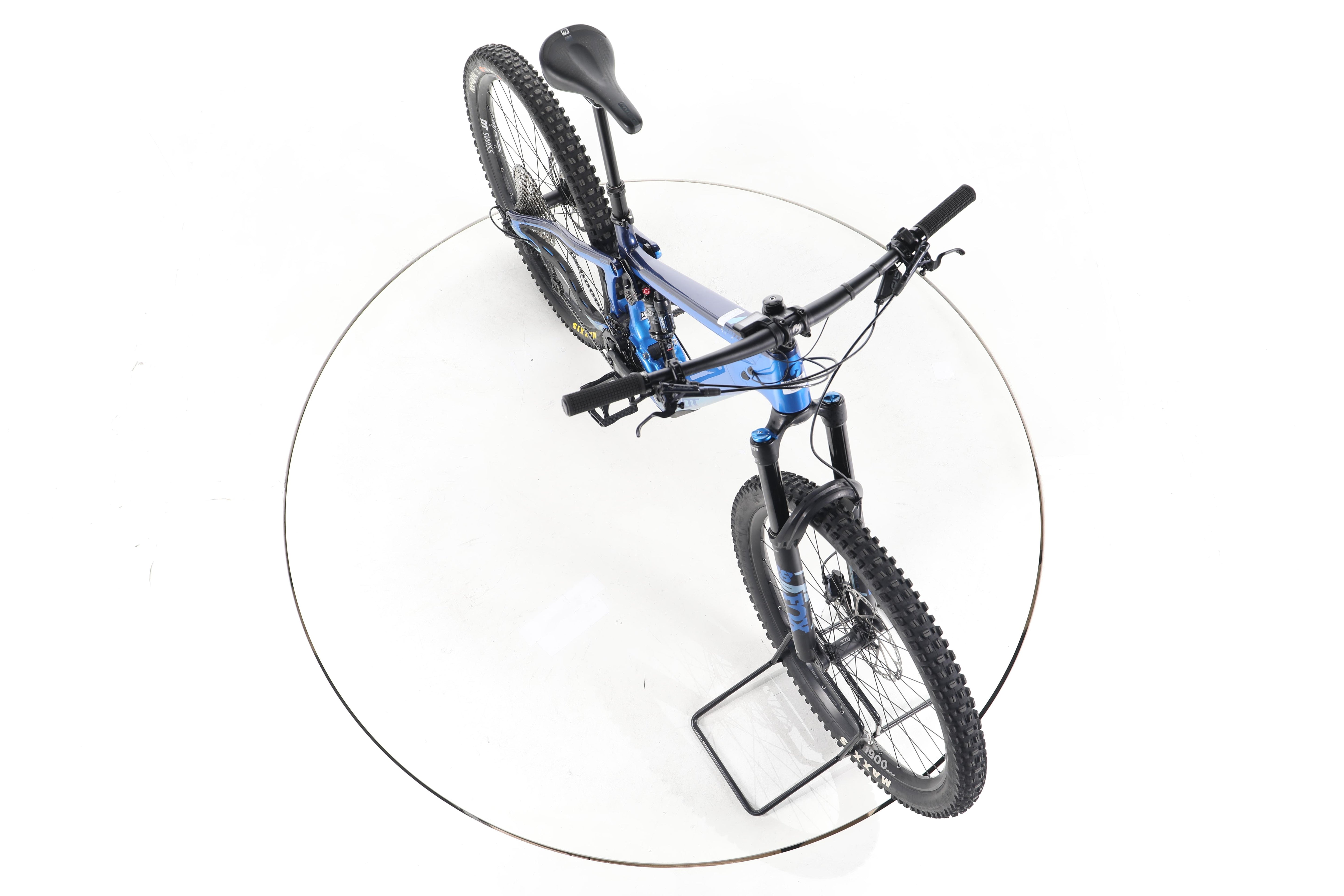 Pivot Cycles Shuttle LT E-Bike Fully Carbon - Image 15
