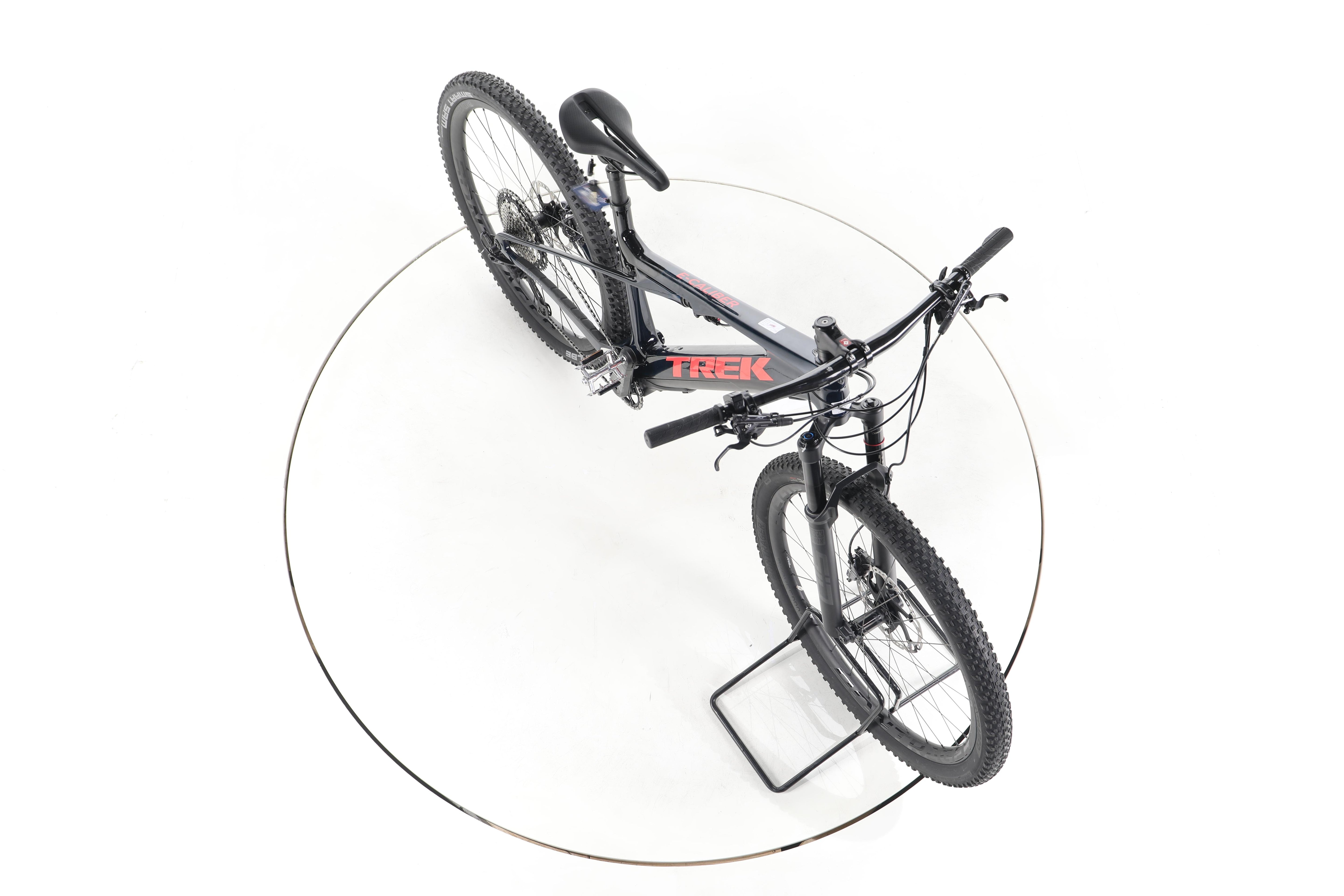 Trek E-Caliber 9.8 XT E-Bike Fully Carbon 2024 - Image 15