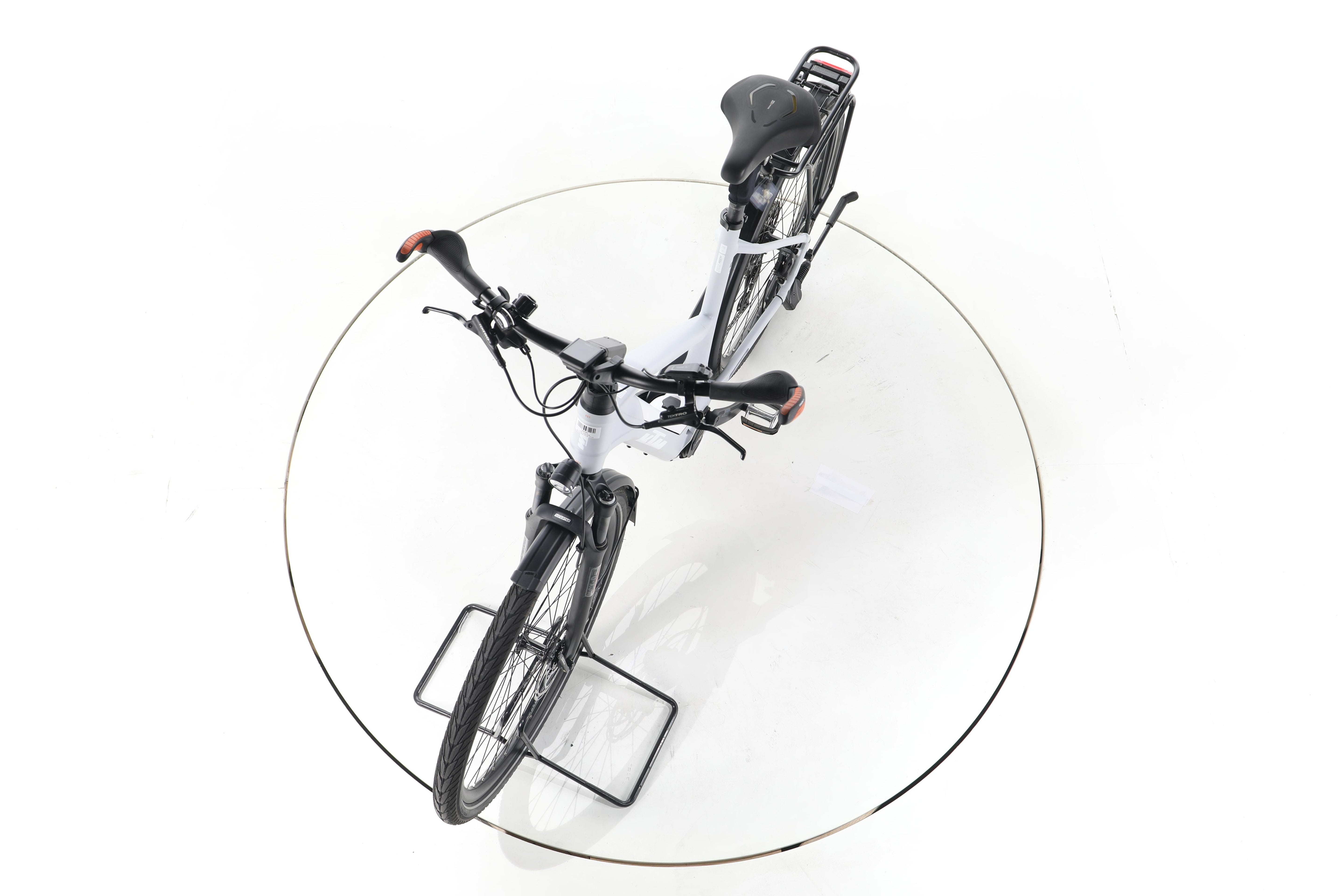 KTM Macina Style Pro Trekking E-Bike - Image 17