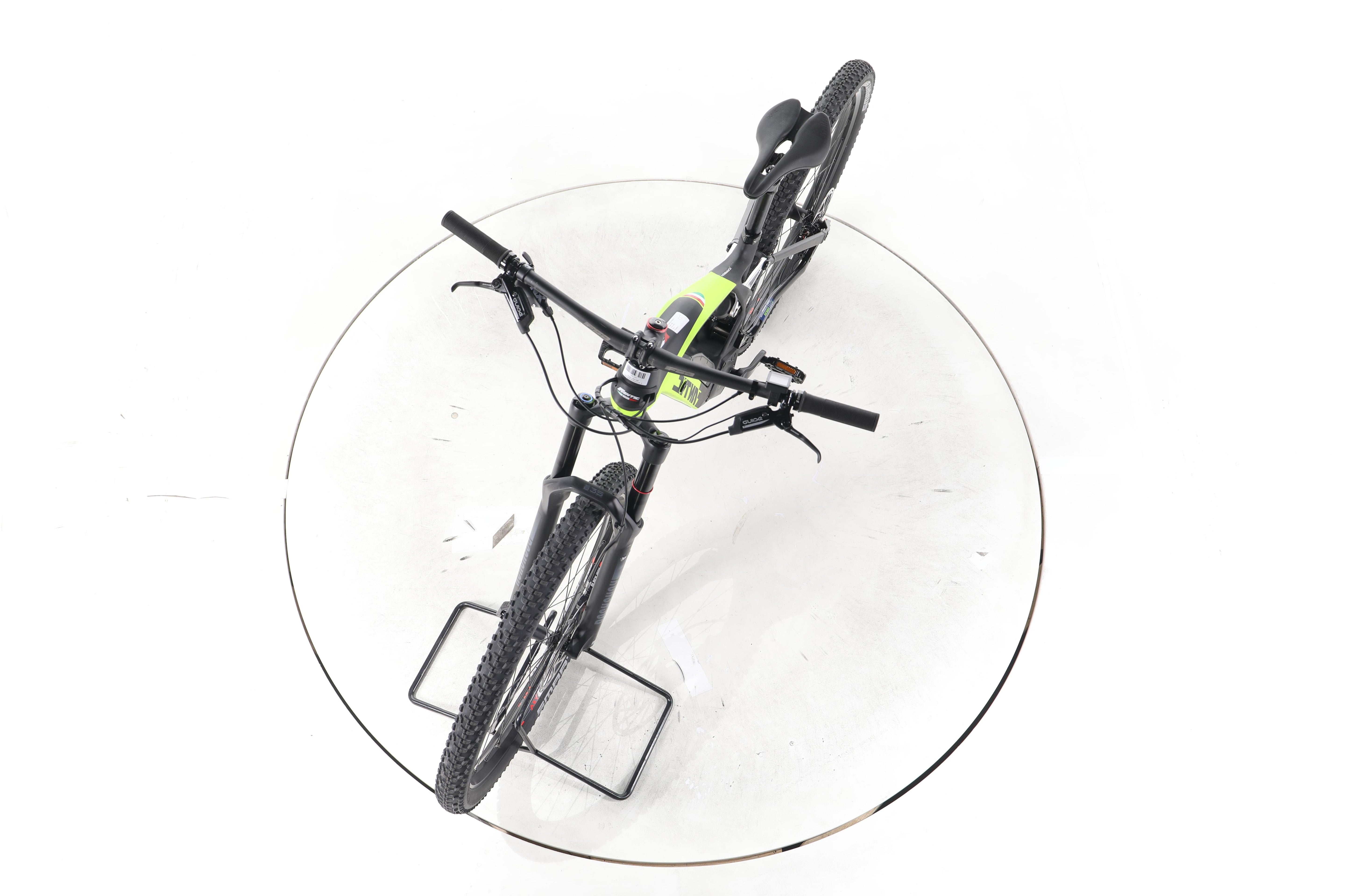Fantic Fantic XTF 1.5 E-Bike Fully Carbon - Image 17