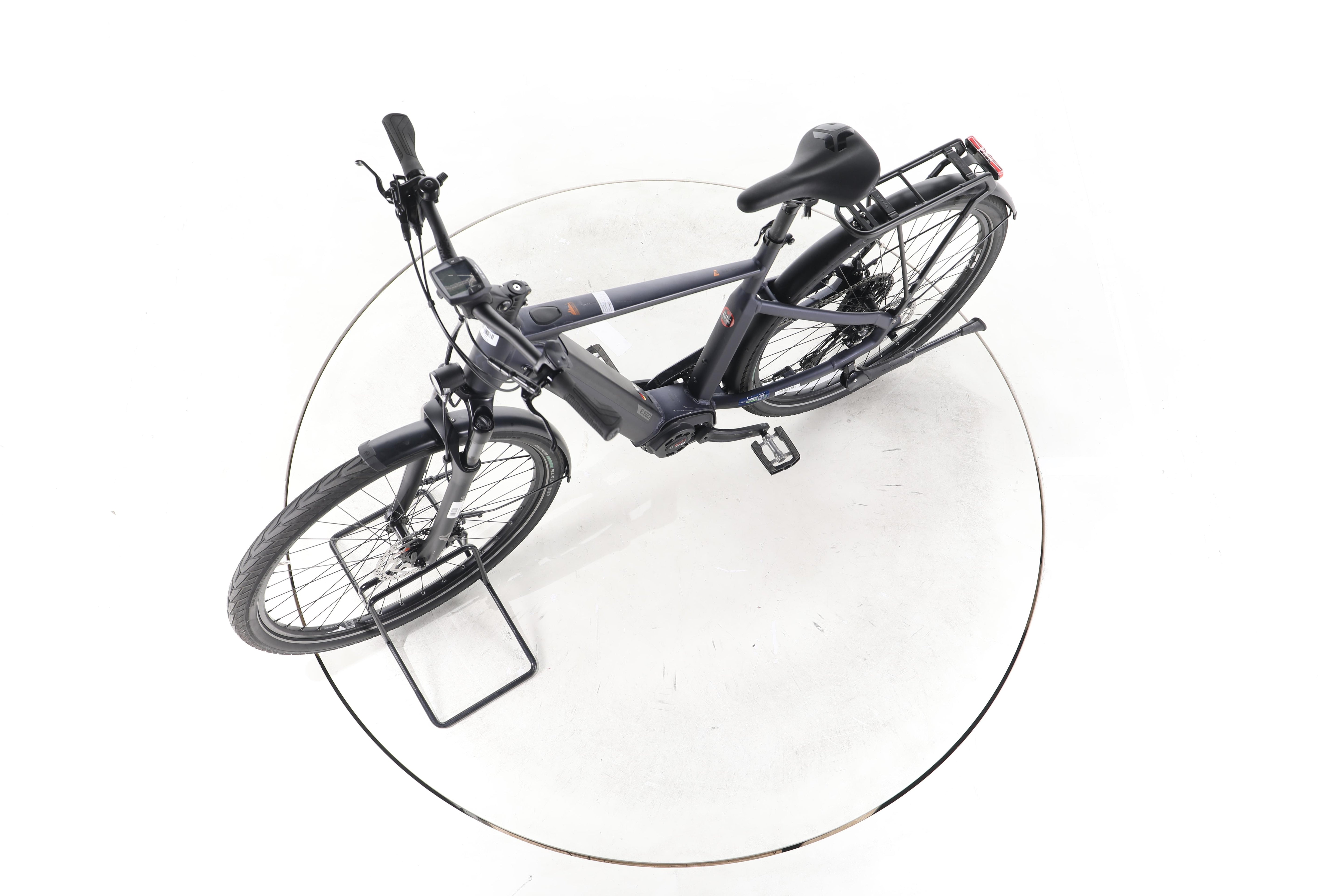Carver Route E.520 Trekking E-Bike - Image 18