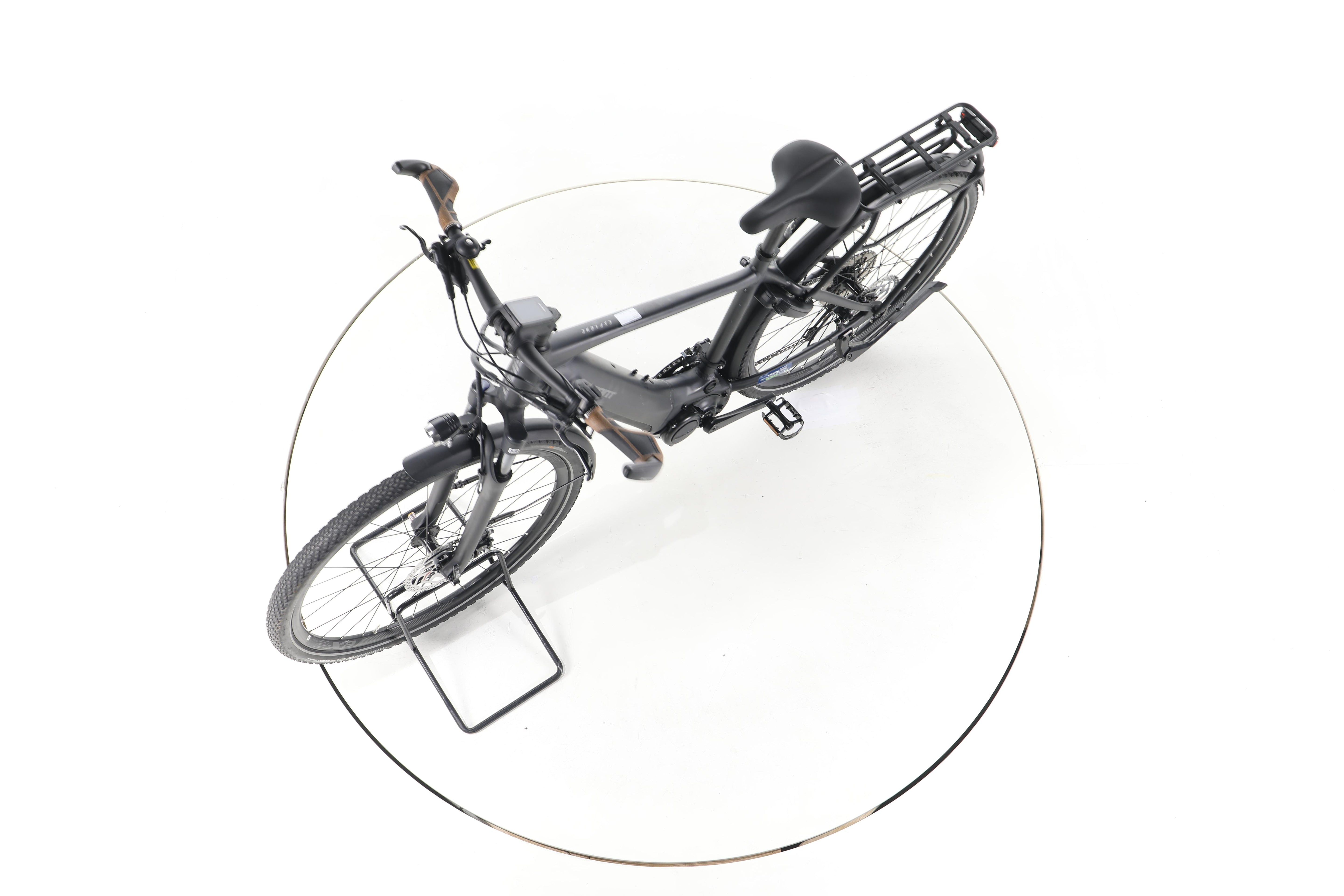 Giant Explore E+ 1 Trekking E-Bike - Image 18