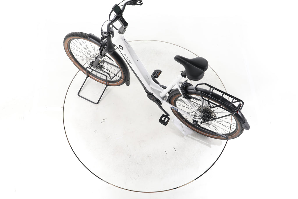 Pegasus Premio EVO Lite Trekking E-Bike Tiefeinsteiger - Image 20