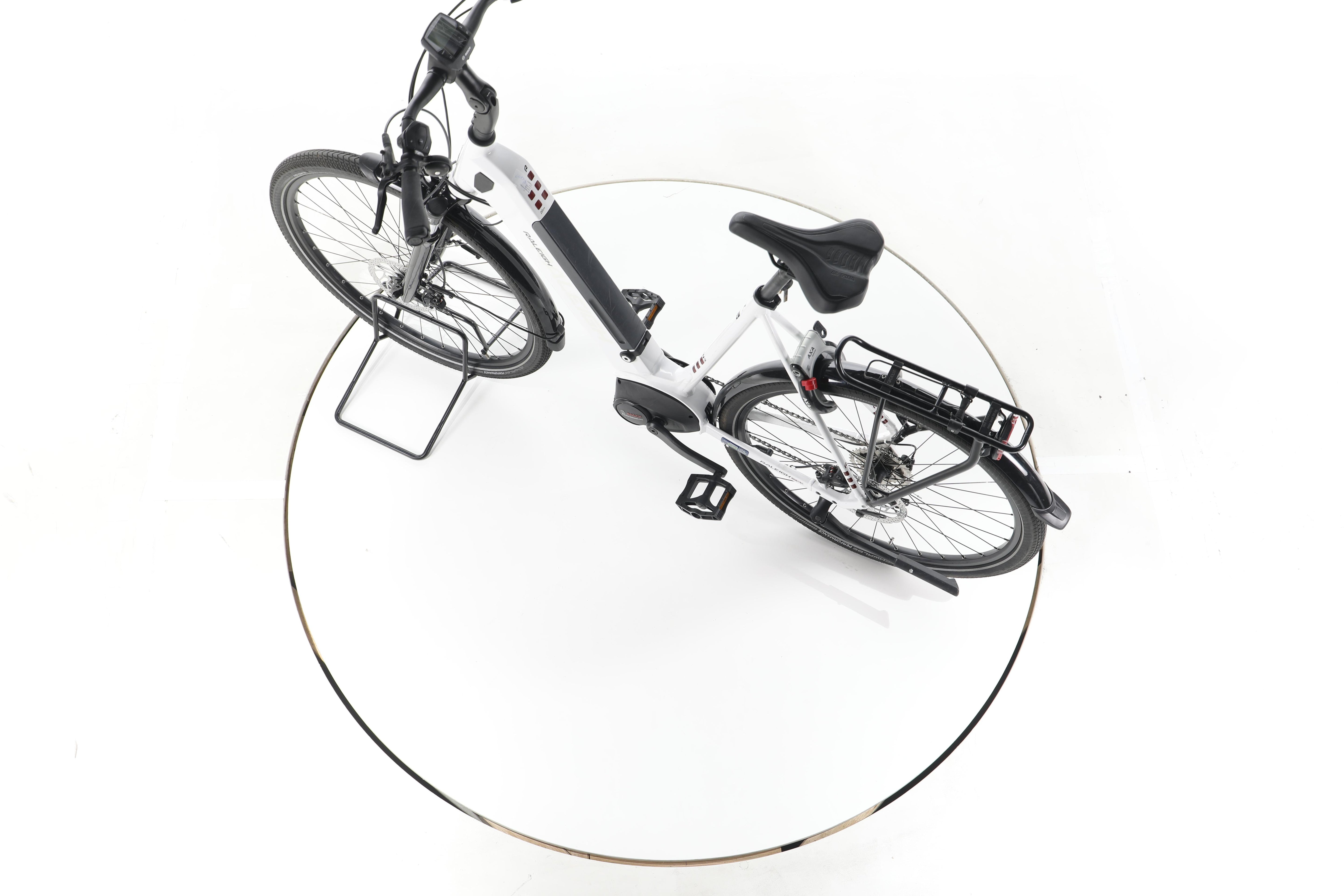 Raleigh Kent 9 Trekking E-Bike Tiefeinsteiger - Image 20