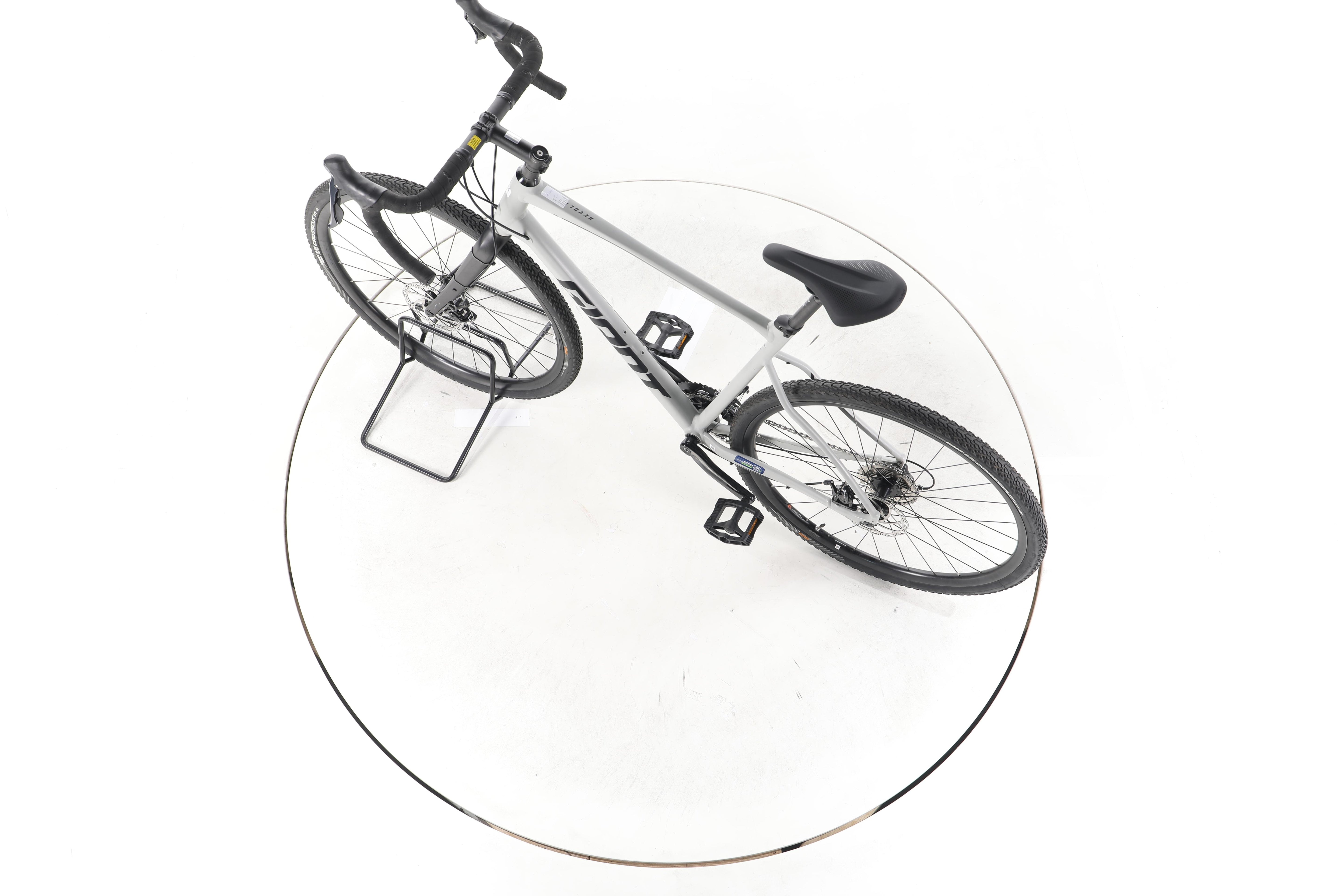 Giant Revolt 2 Gravelbike - Image 20