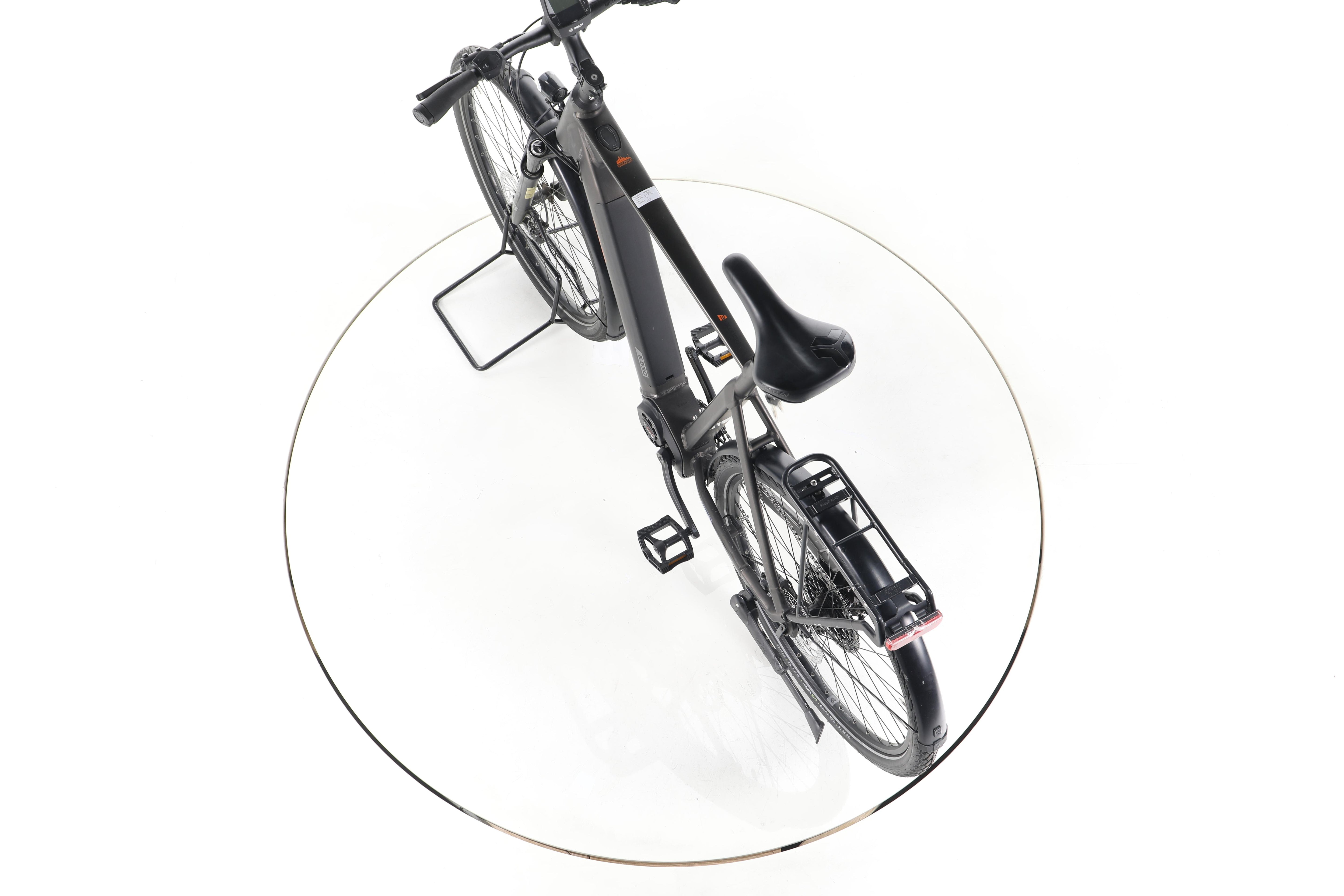 Carver Route E.530 Trekking E-Bike - Image 21