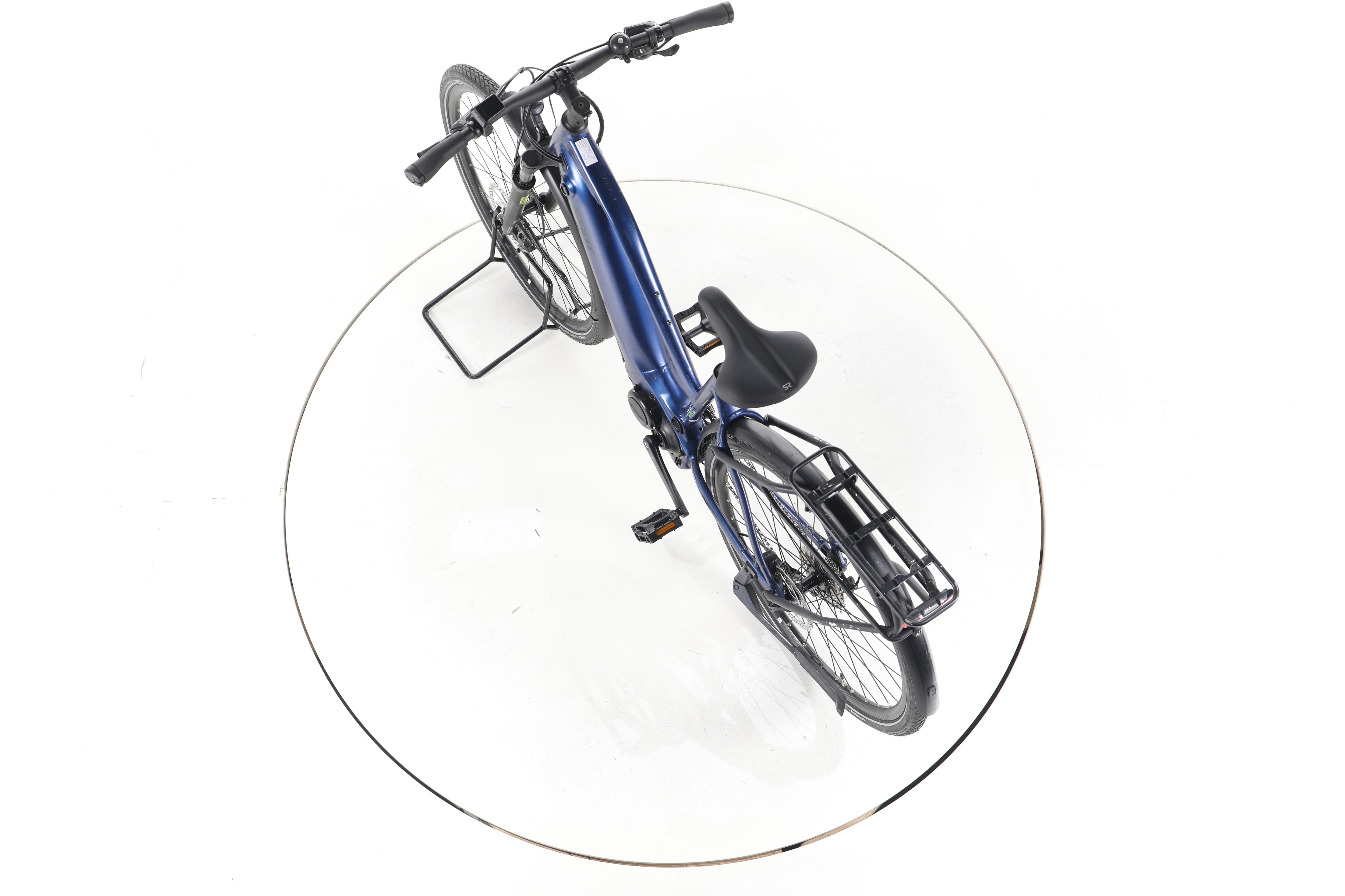 Giant Explore E+ 2 Trekking E-Bike - Image 21