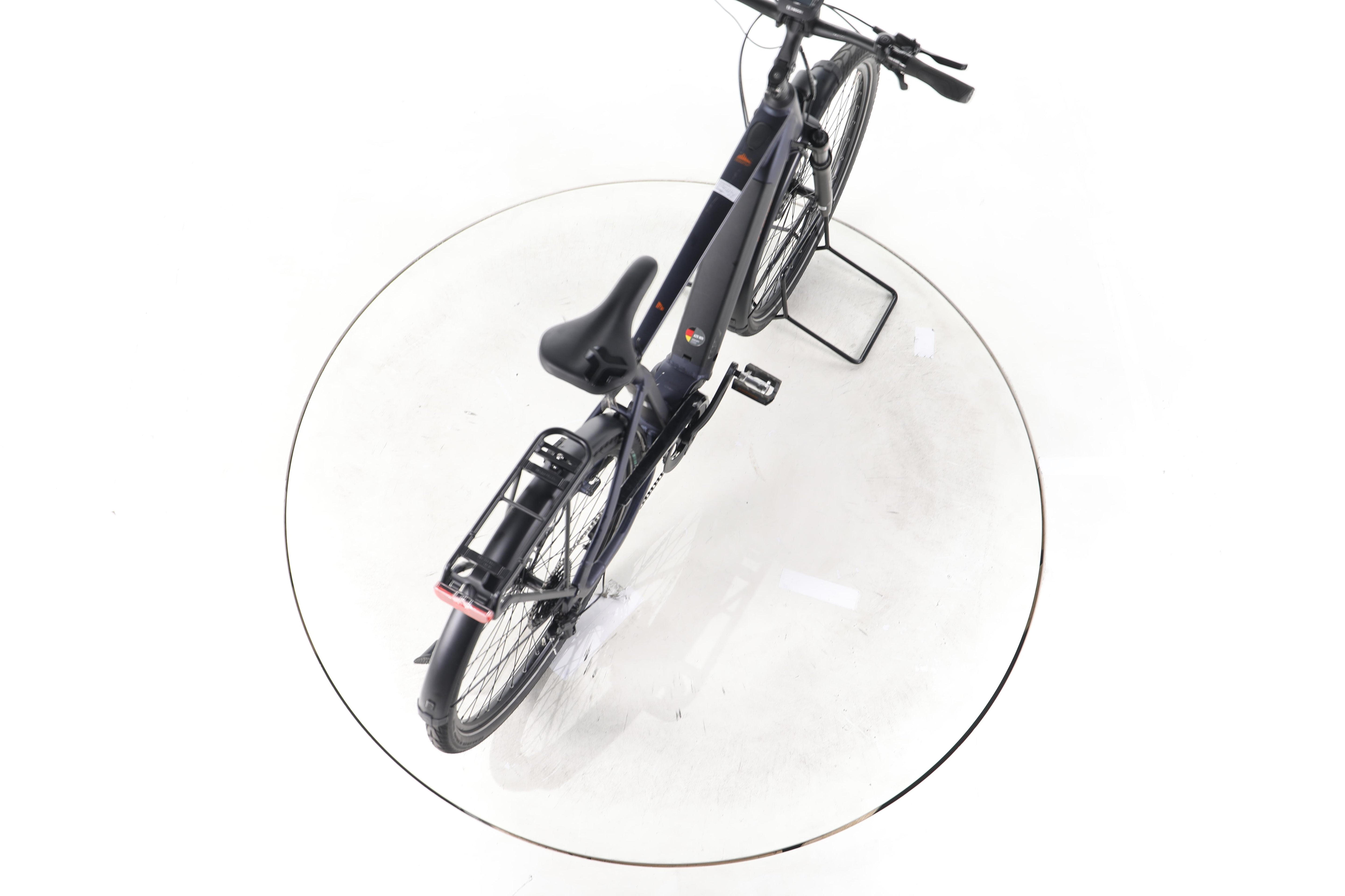 Carver Route E.520 Trekking E-Bike - Image 23