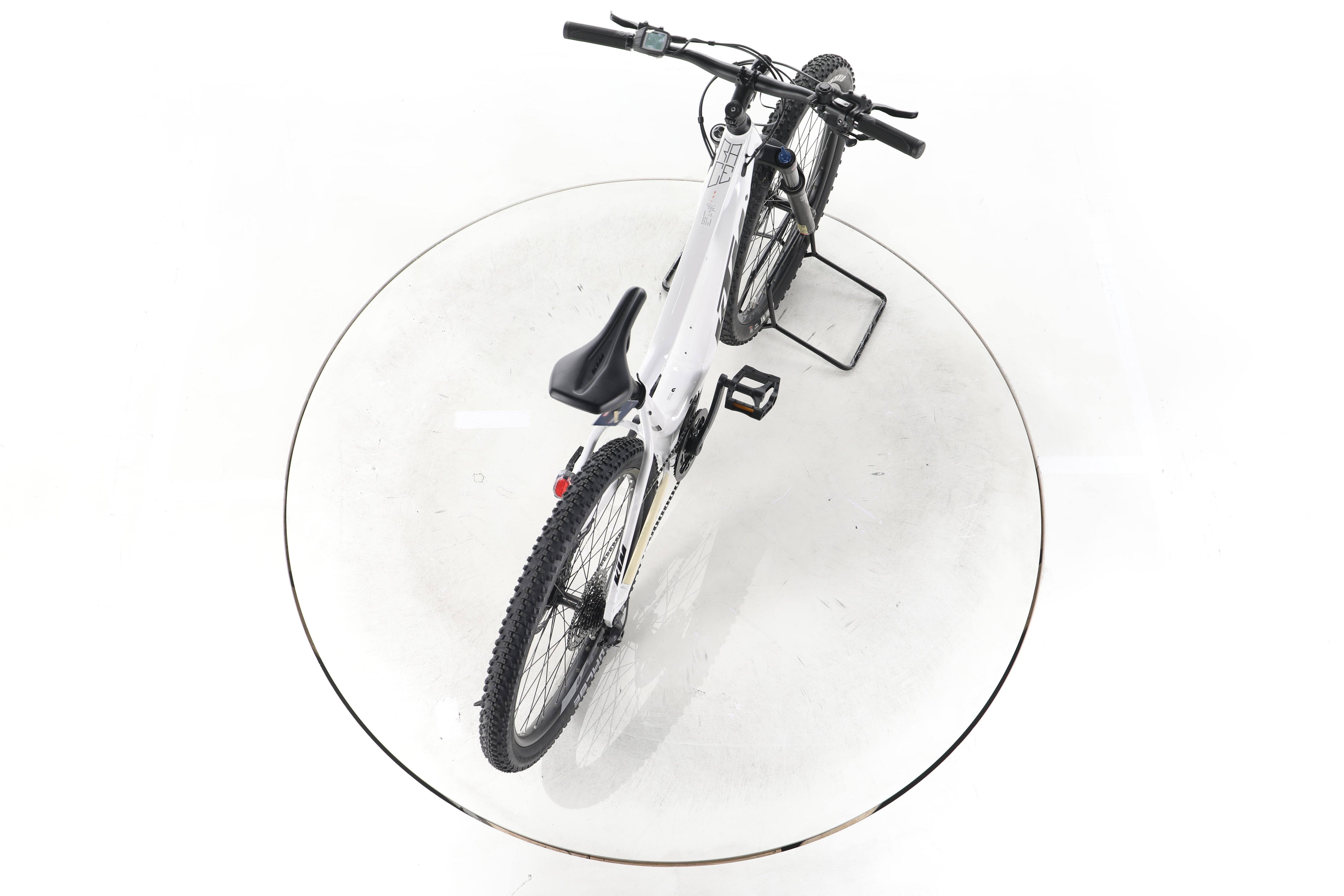 KTM Macina Race 571 E-Bike - Image 23