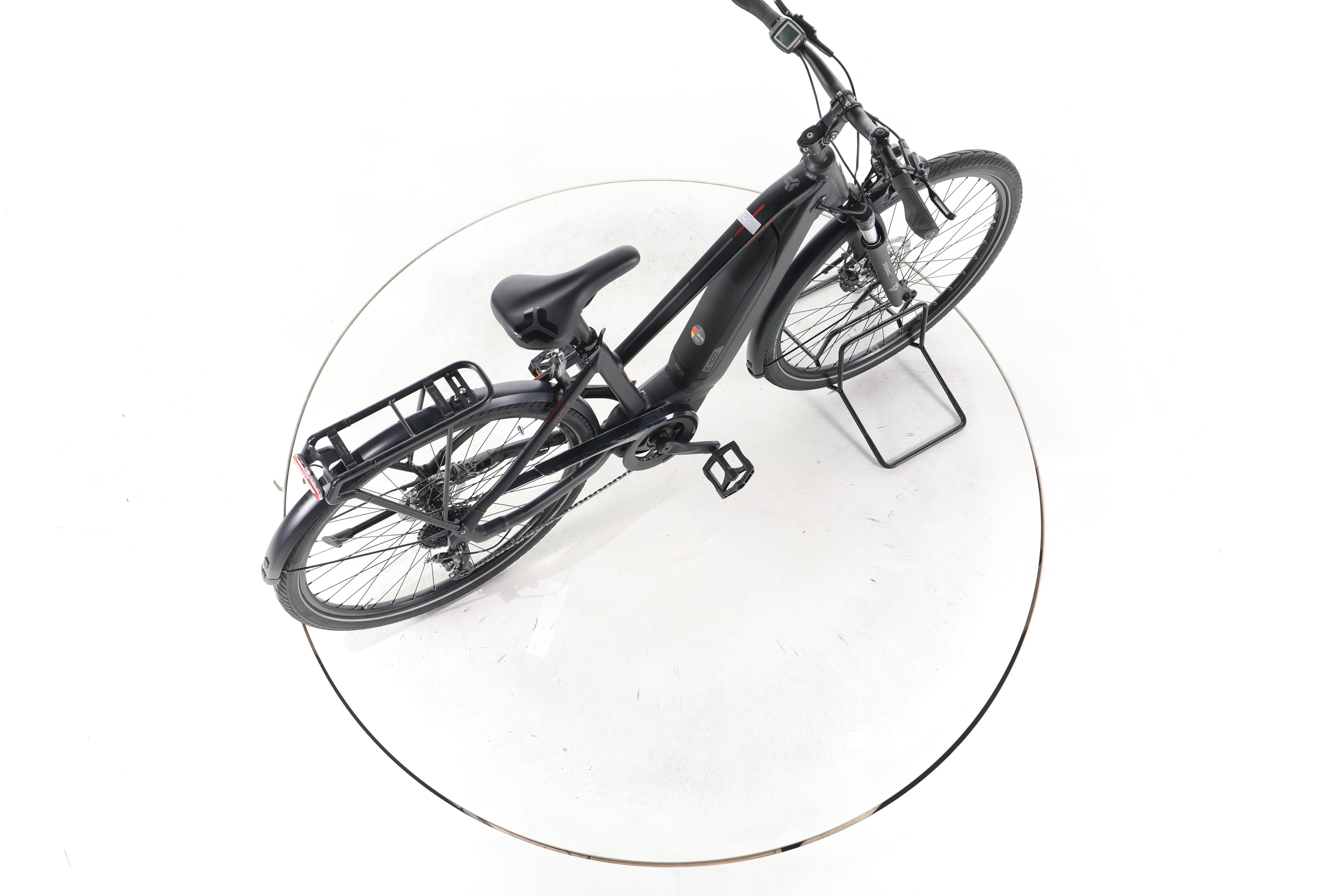 Carver Route E.400 Trekking E-Bike - Image 24