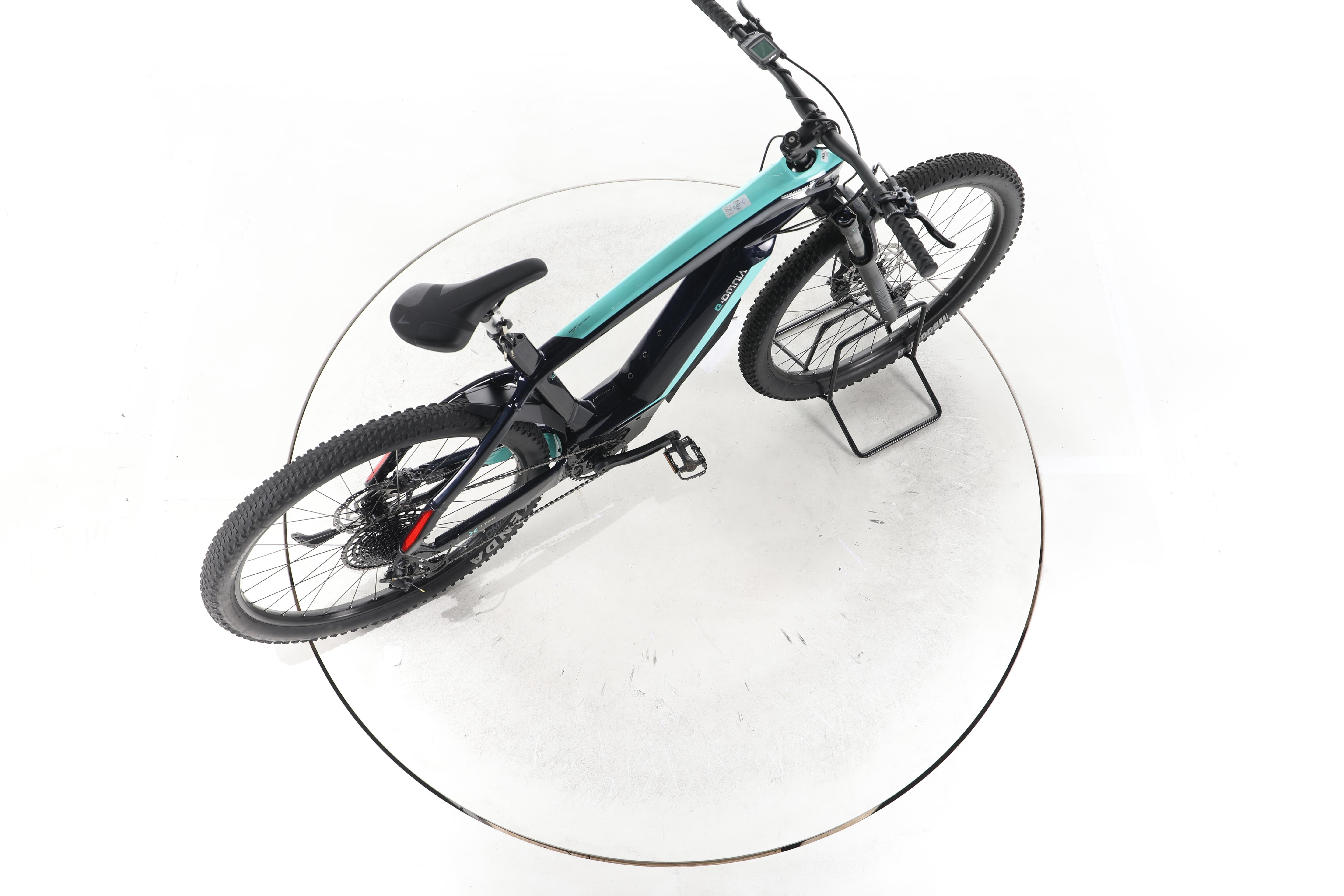 Bianchi E Omnia x type E-Bike - Image 24