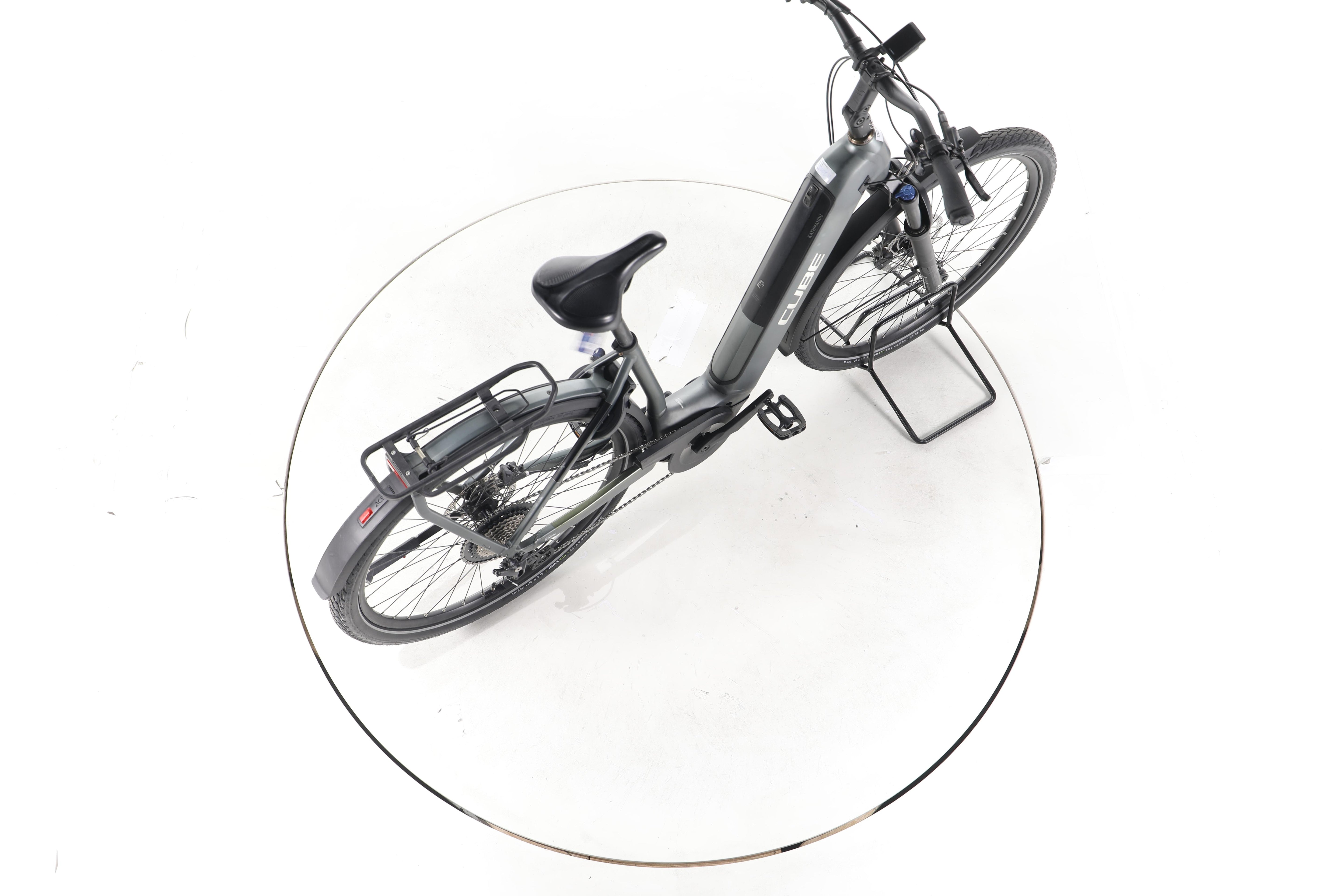 Cube Kathmandu Hybrid Pro Trekking E-Bike Tiefeinsteiger - Image 24