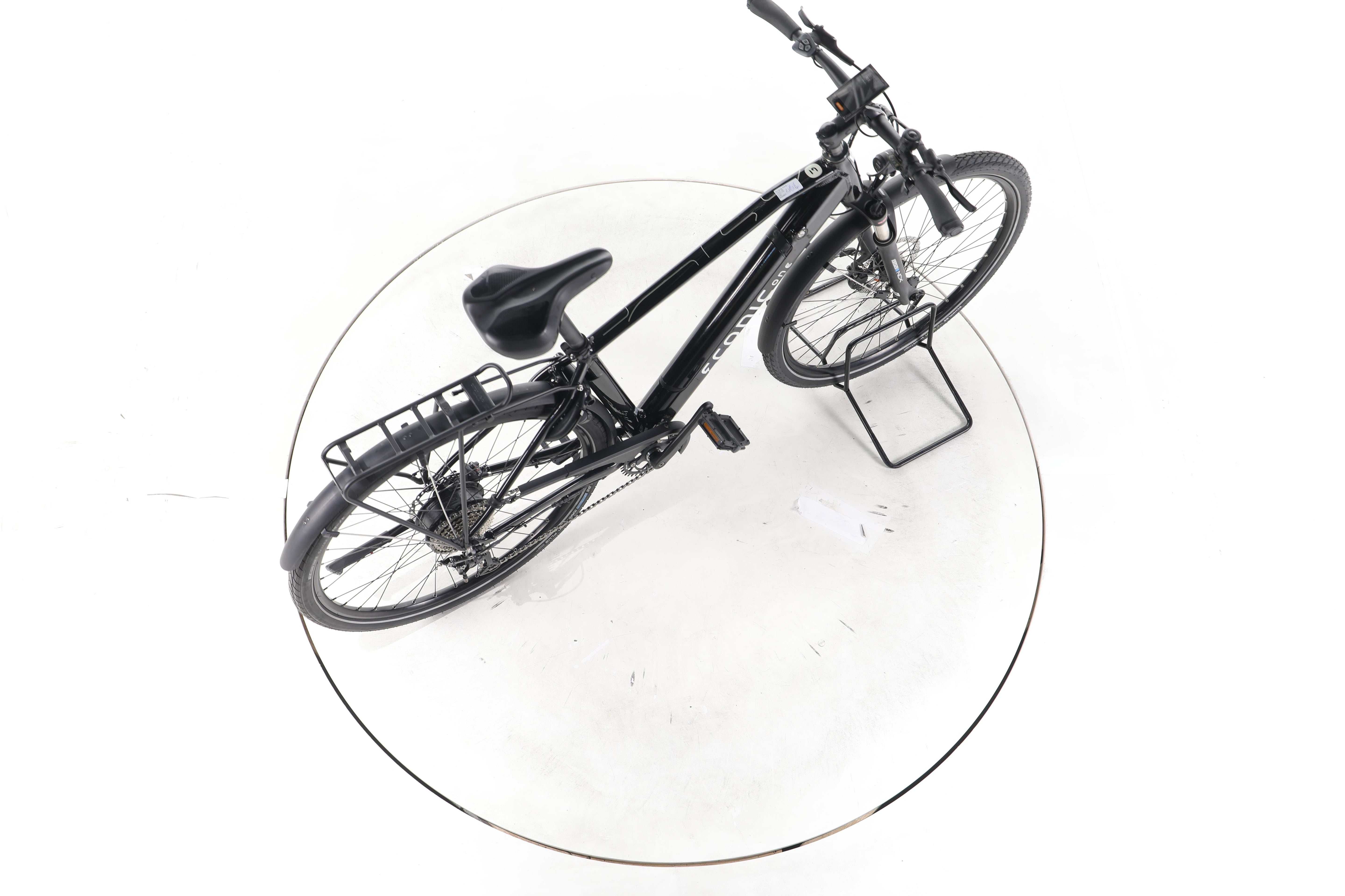 Econic One Urban Trekking E-Bike - Image 24
