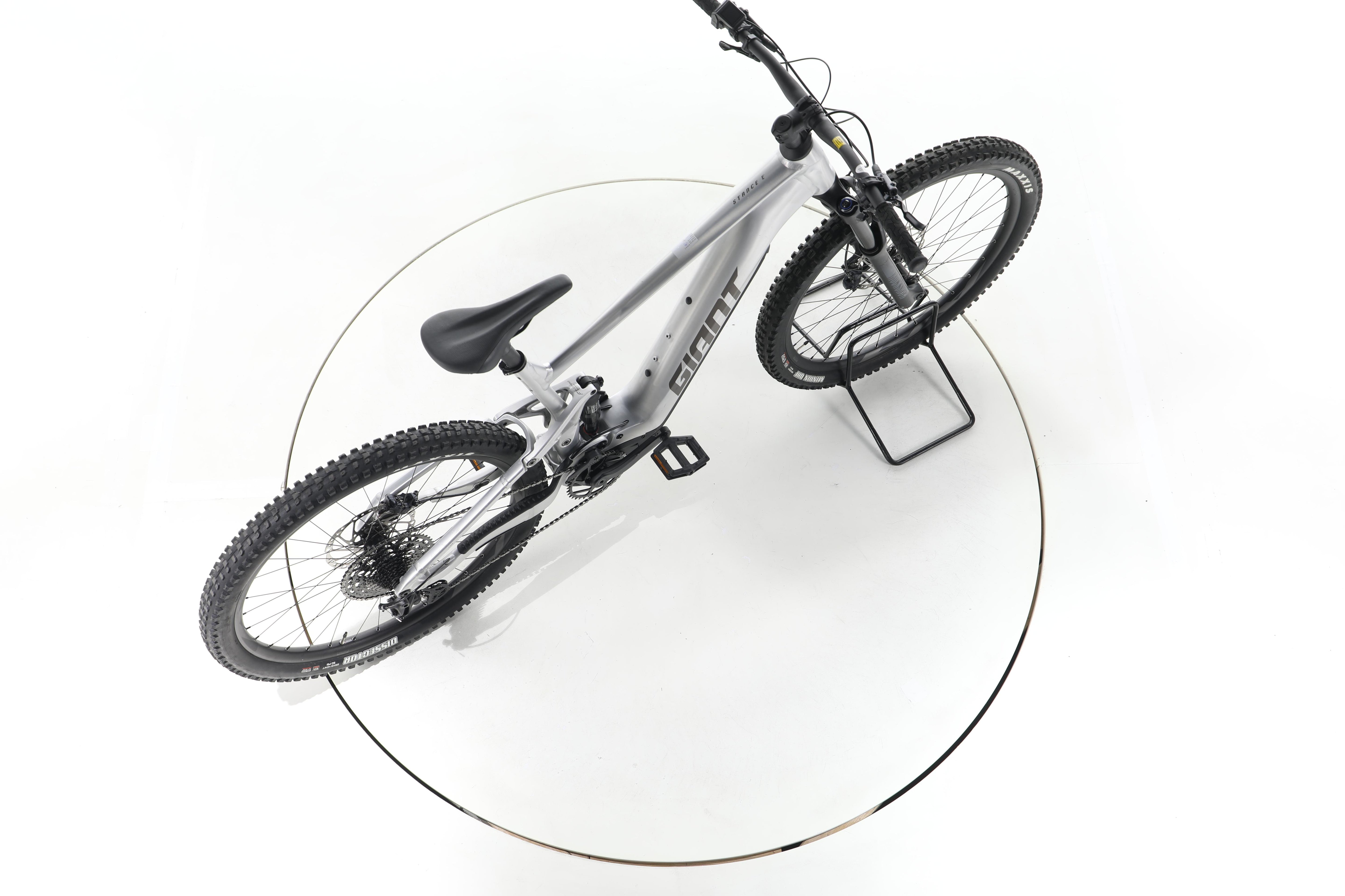 Giant Stance E+ Pro 0 Fully E-Bike - Image 24
